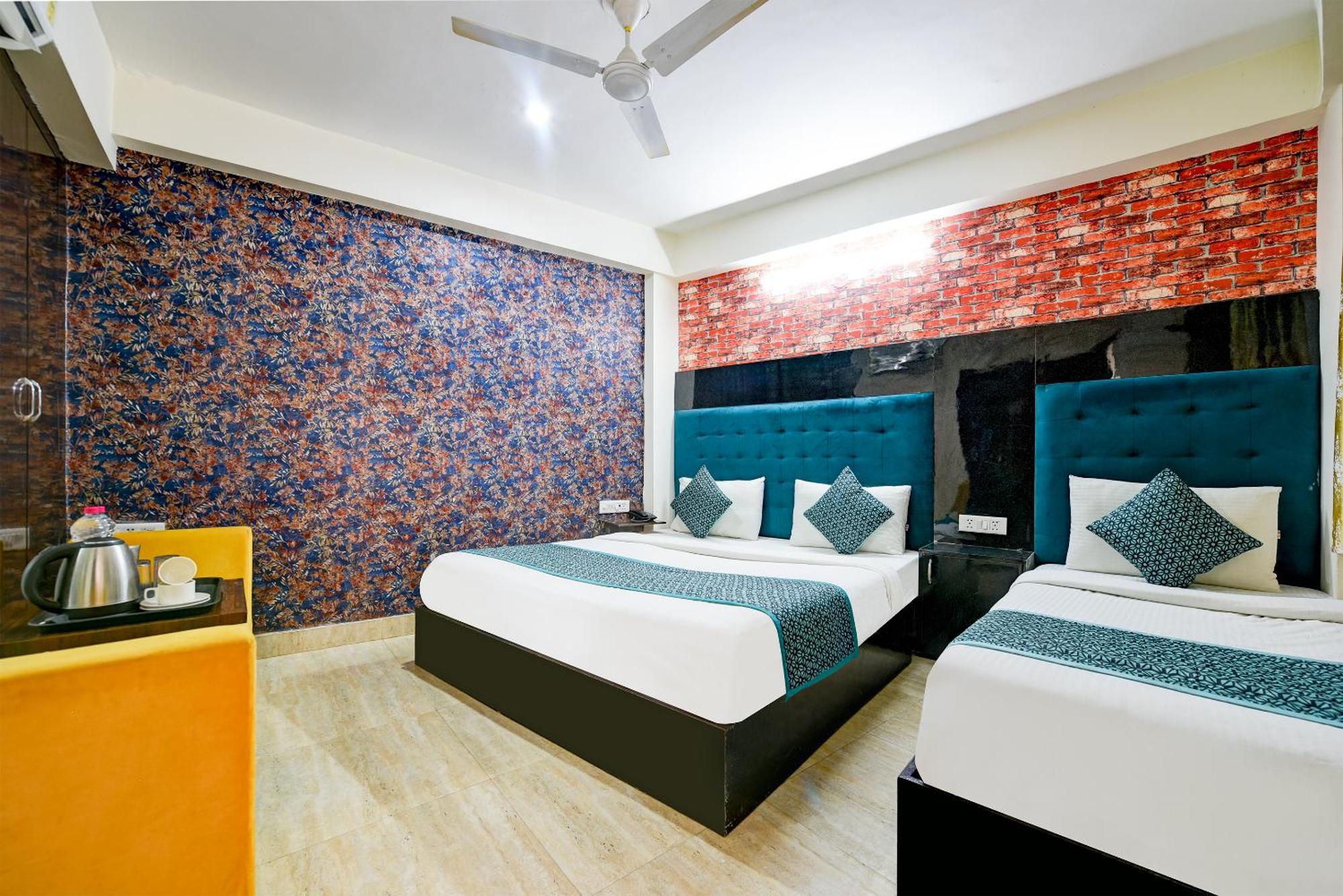 Airport Hotel Square Plaza New Delhi Exteriör bild